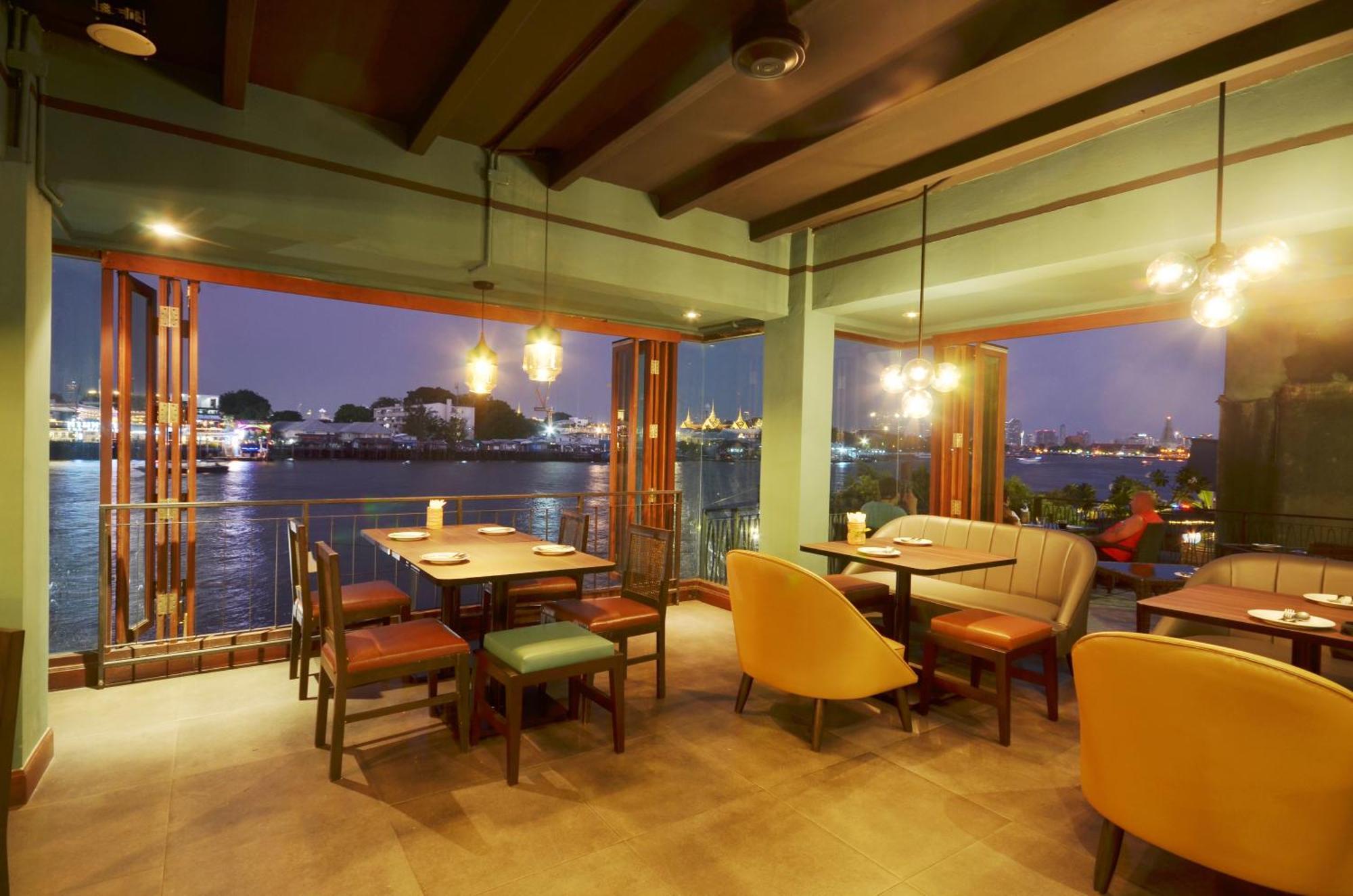 Baan Wanglang Riverside, Bangkok Buitenkant foto